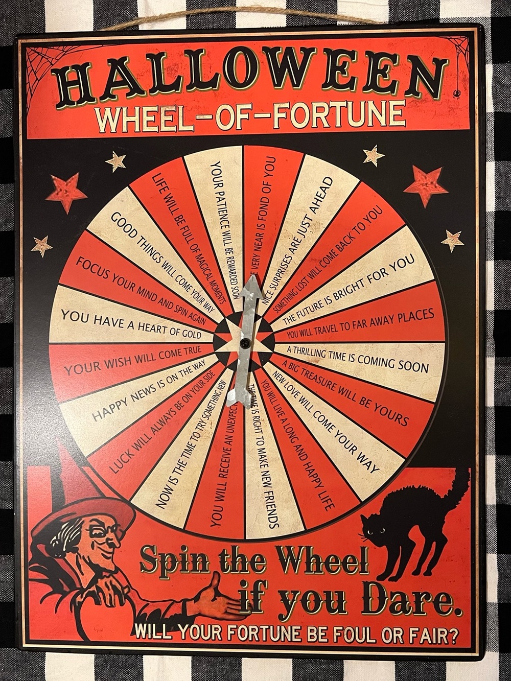 NWT MICHAEL’S METAL HALLOWEEN FORTUNE SPINNER SIGN.
